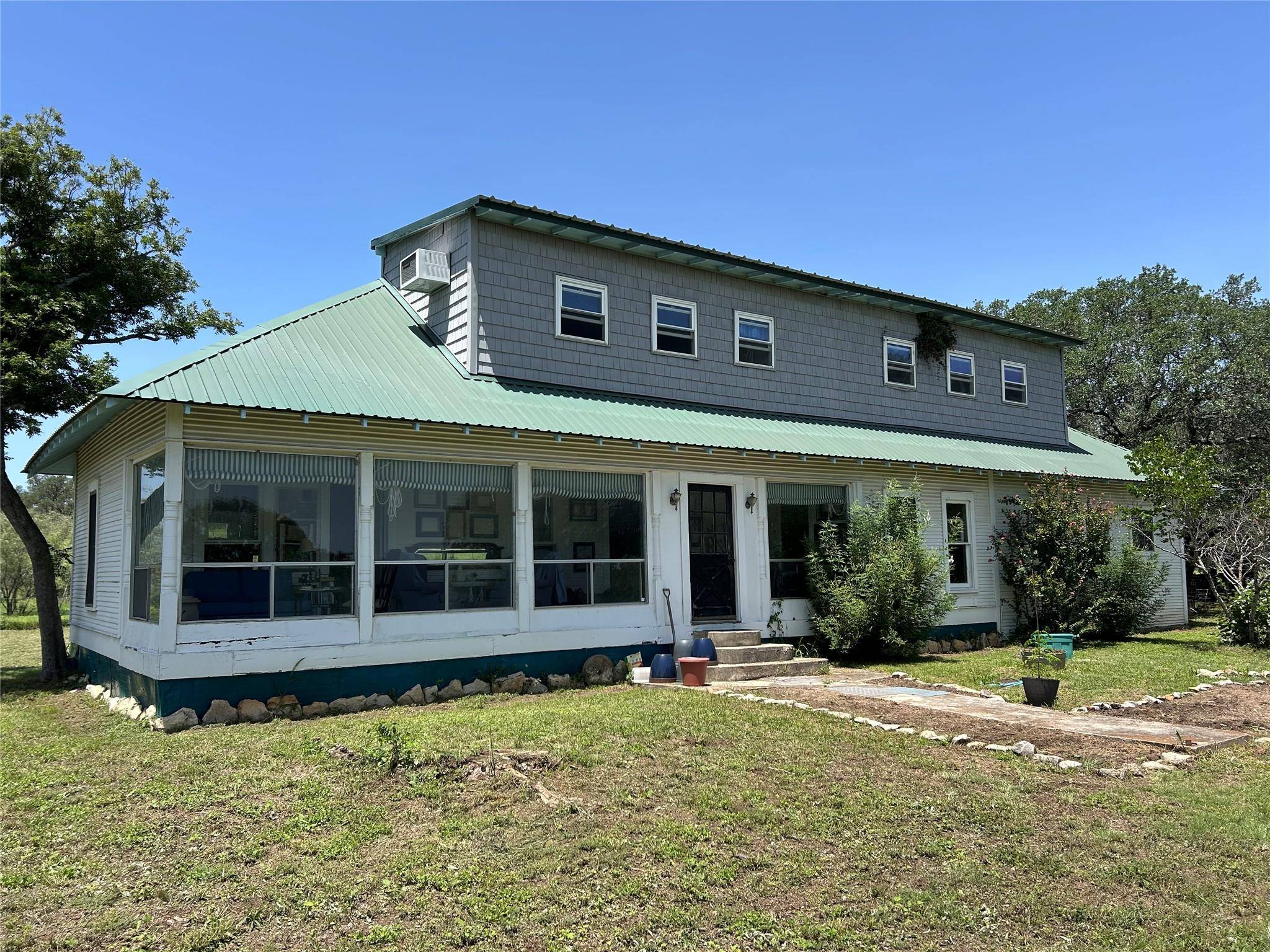 950 Ater Ranch EST, Bertram, TX 78605