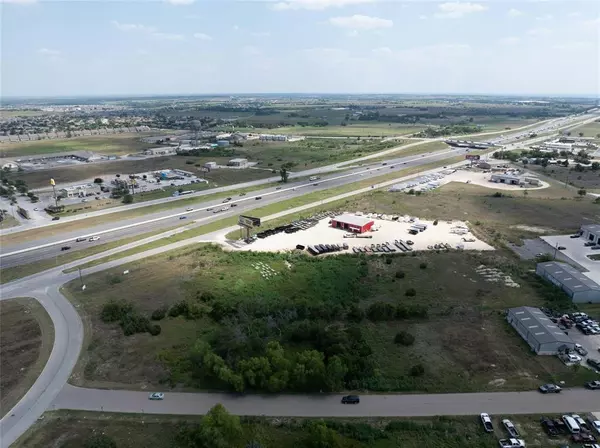 Jarrell, TX 76537,576 Town Center LOOP