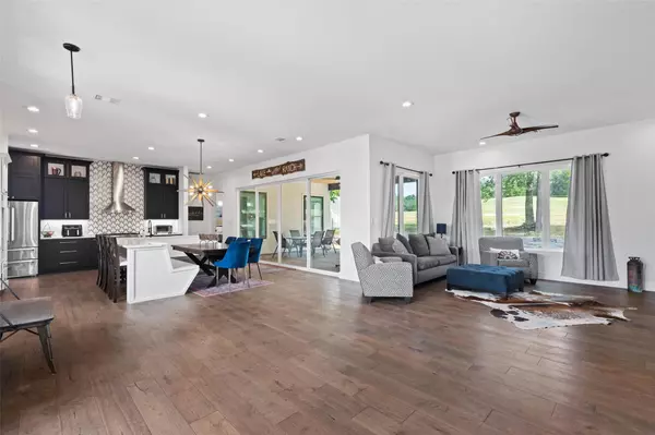 Point Venture, TX 78645,418 Venture BLVD S