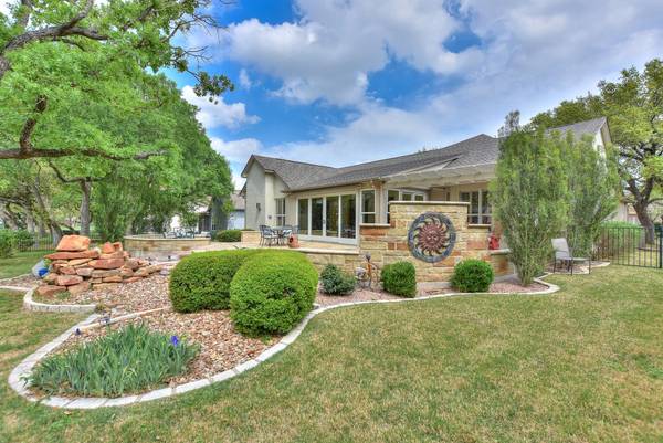 204 Whippoorwill CV, Georgetown, TX 78633