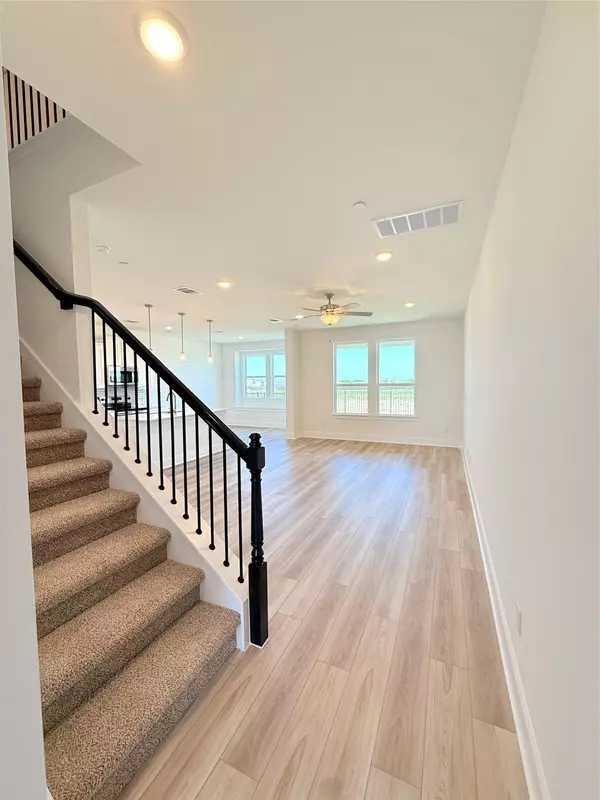 Round Rock, TX 78665,2033 Cora Ivy LN
