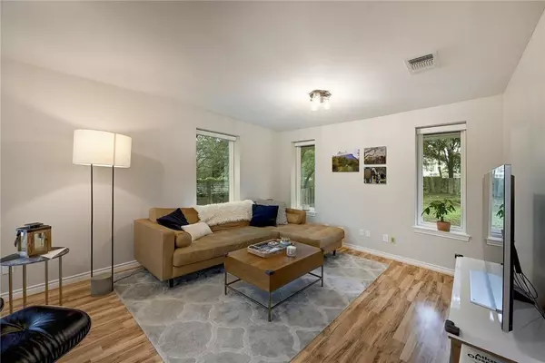 Austin, TX 78733,9405 Caracas DR