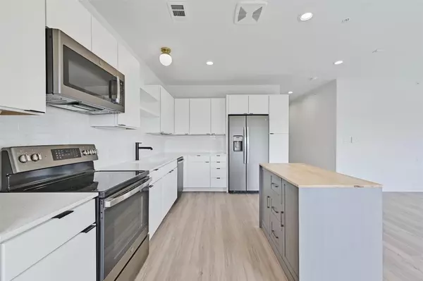 Austin, TX 78745,100 W Mockingbird LN #301