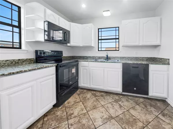 San Marcos, TX 78666,164 Dandelion TRL