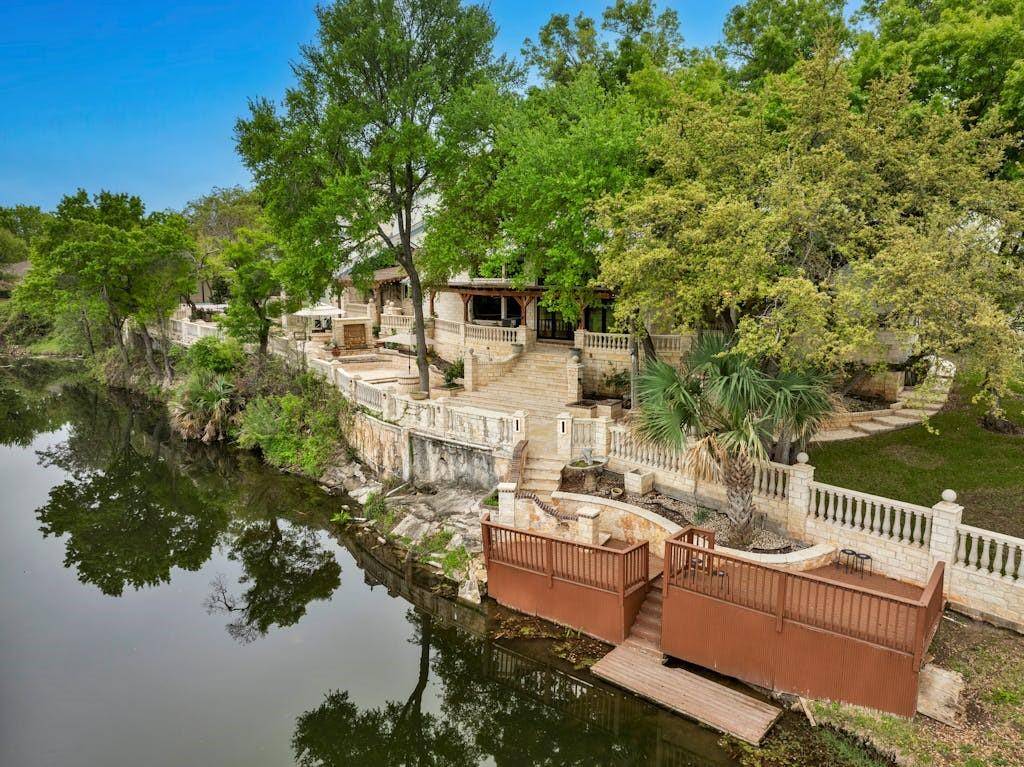 Round Rock, TX 78665,2804 Barefoot LN