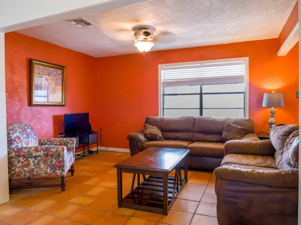 Marble Falls, TX 78654,4948 Travis Oaks DR