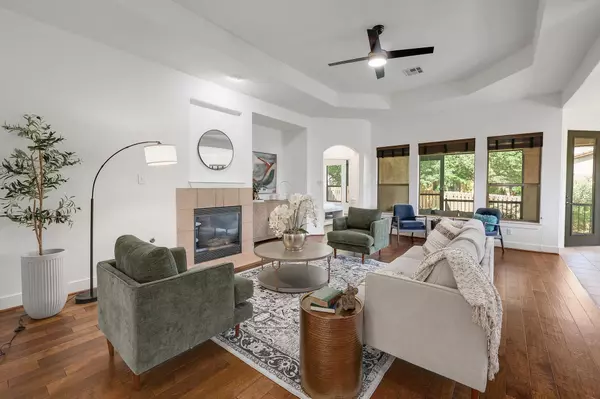 Austin, TX 78738,102 Rivulet LN