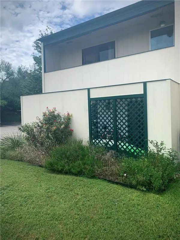 Austin, TX 78736,6718 Silvermine DR #702