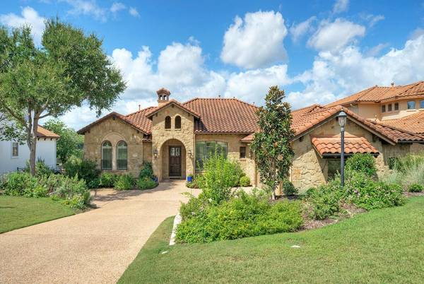 219 Jack Nicklaus DR, Lakeway, TX 78738