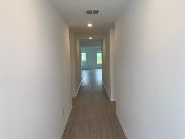 Mustang Ridge, TX 78610,11212 Superior Bay LN