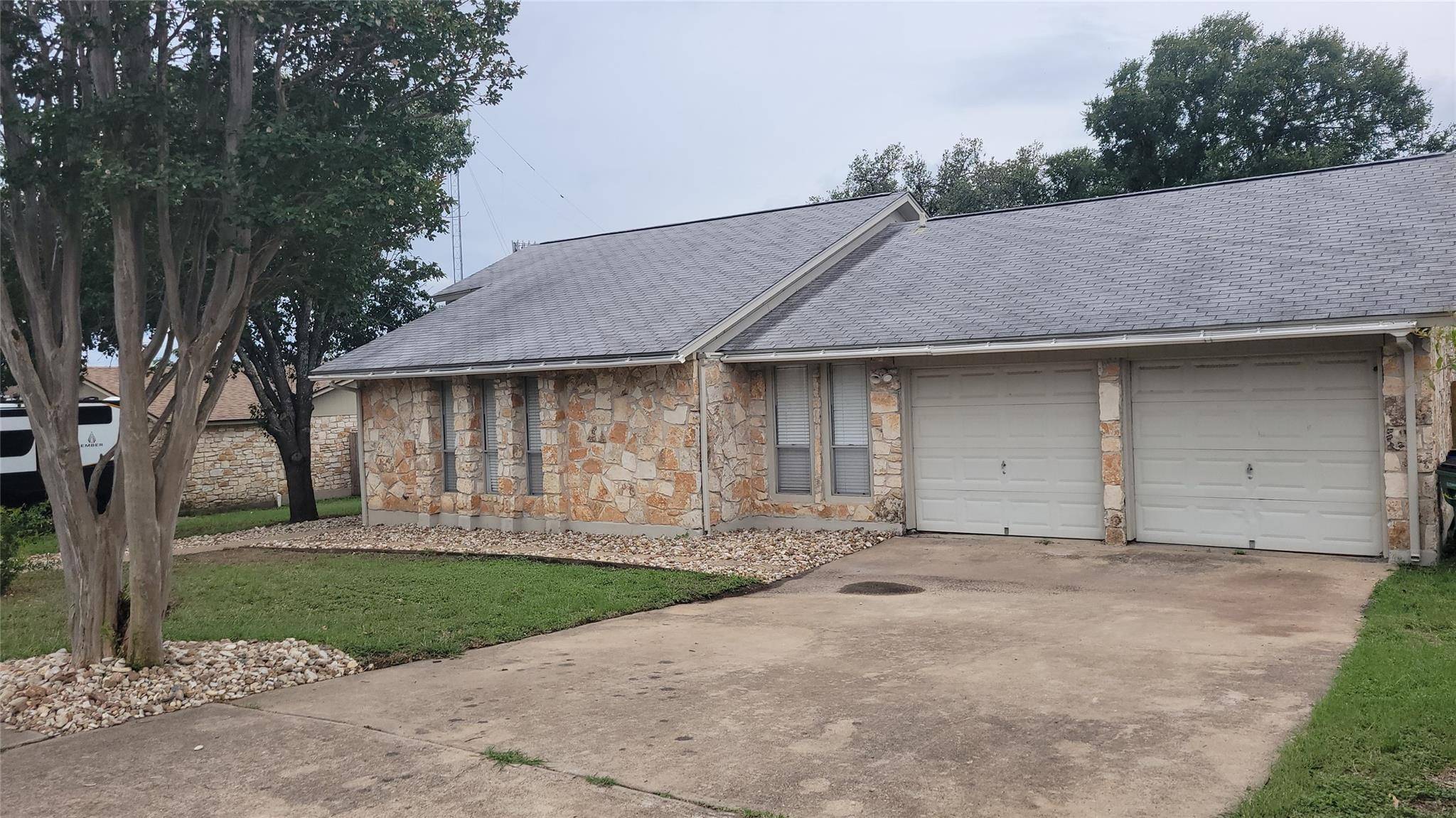 405 S Blue Ridge PKWY, Cedar Park, TX 78613