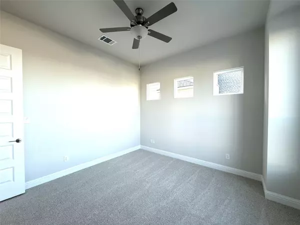 Georgetown, TX 78628,220 Crescent Heights DR