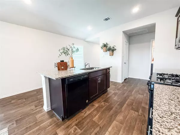 San Marcos, TX 78666,101 Calgary LN