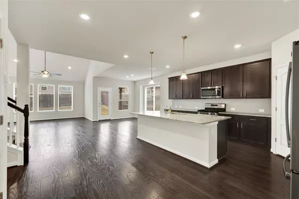 Buda, TX 78610,908 Leadtree LOOP