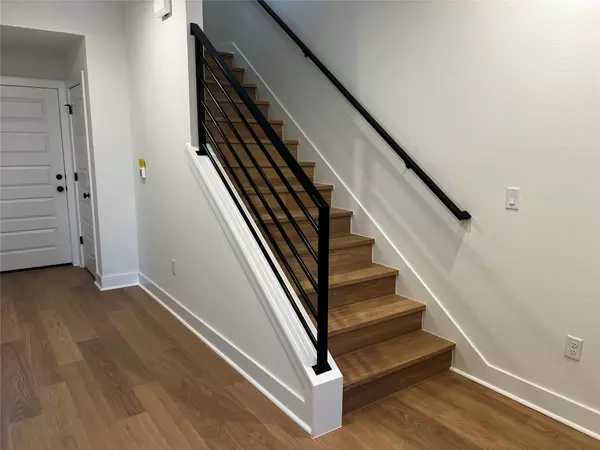 Austin, TX 78751,200 W 56th ST #2102