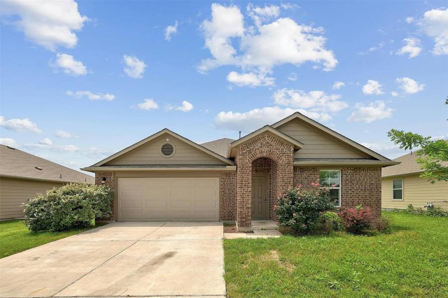 406 Camellia DR, Hutto, TX 78634