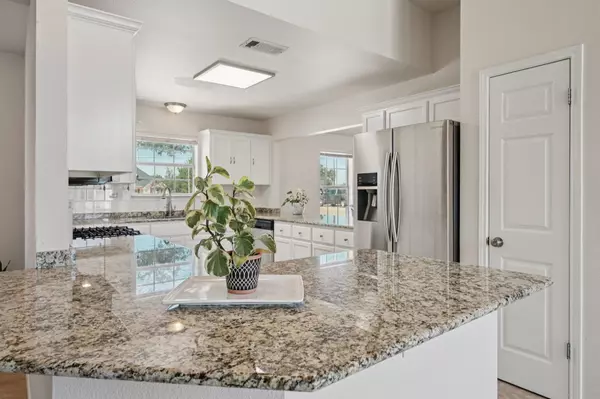 Georgetown, TX 78633,104 Kyle LN