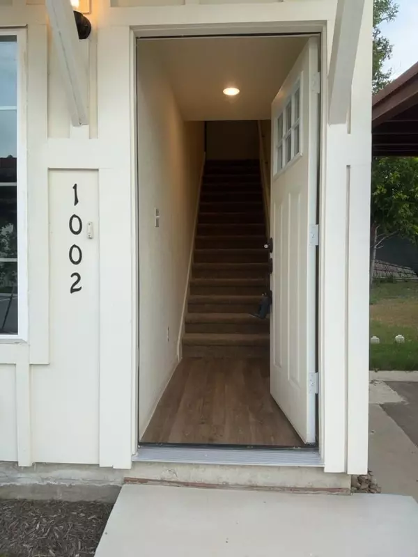 Taylor, TX 76574,2002 W 2nd ST #1002