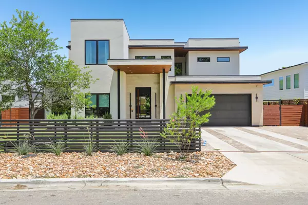 2010 Meadowridge DR, Austin, TX 78704