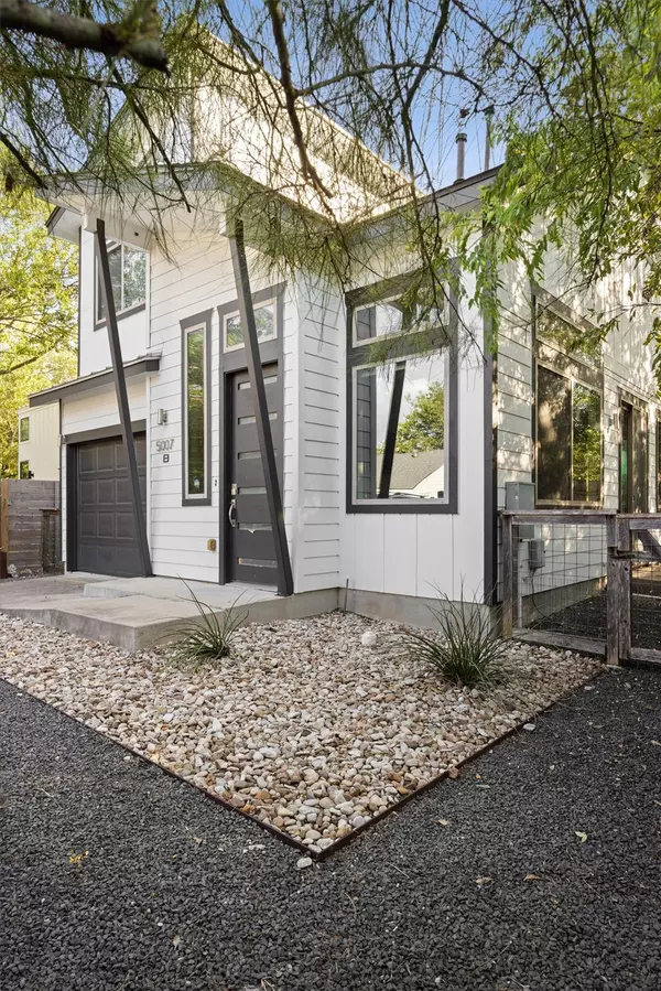 5007 Delores Ave #B, Austin, TX 78721