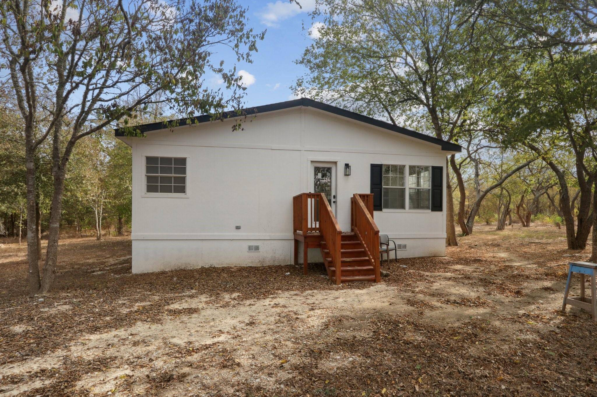 462 Texas Oak DR, Cedar Creek, TX 78612