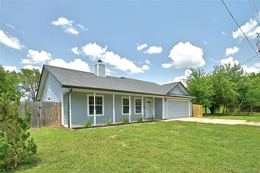 118 W Pauwela LN, Bastrop, TX 78602
