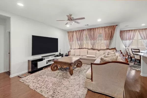 Manor, TX 78653,808 S San Marcos ST