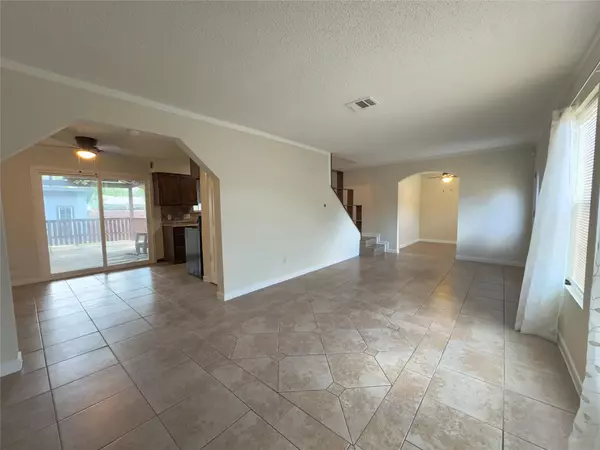 Austin, TX 78744,4503 E Stassney LN