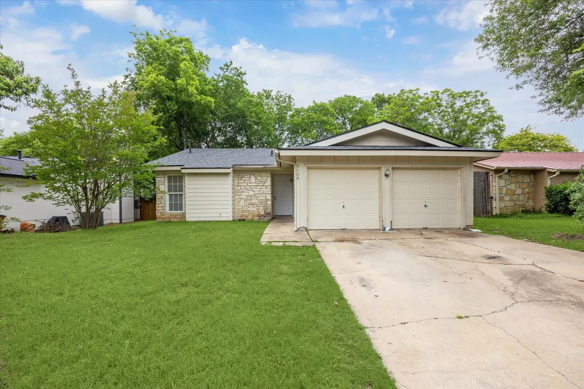 Austin, TX 78744,5108 Lambs LN