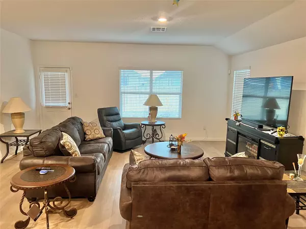 Seguin, TX 78155,2725 Coral VLY
