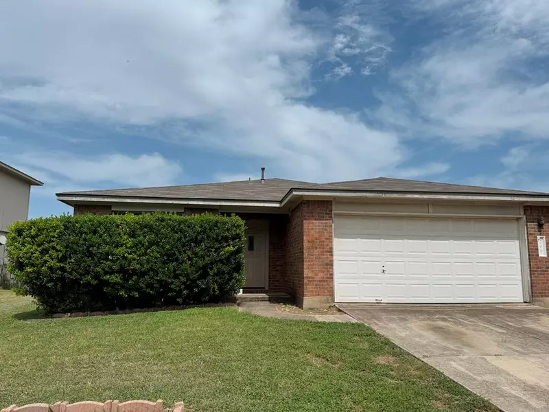 209 Katy B LN, Bastrop, TX 78602