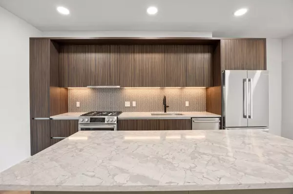 2209 S 1st ST #209, Austin, TX 78704