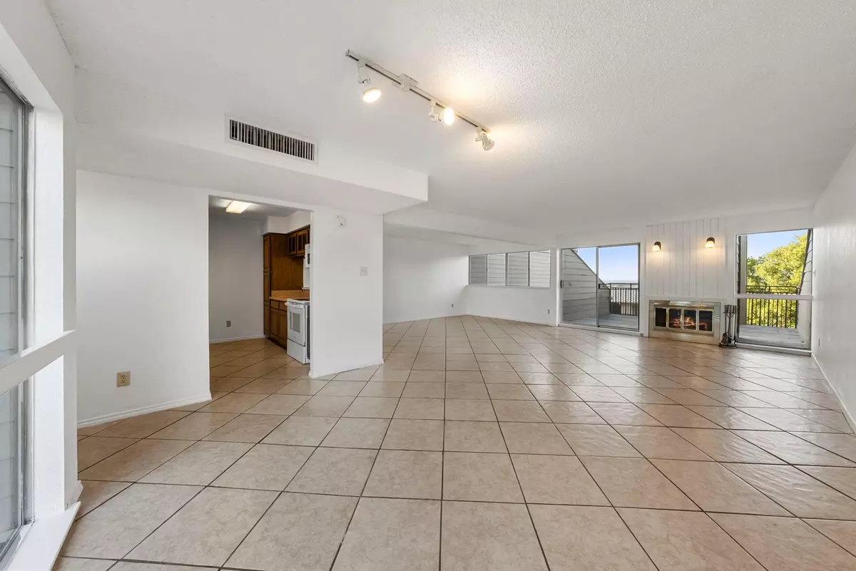 Horseshoe Bay, TX 78657,300 Out Yonder #178