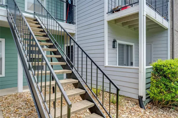 Austin, TX 78758,12166 Metric BLVD #129