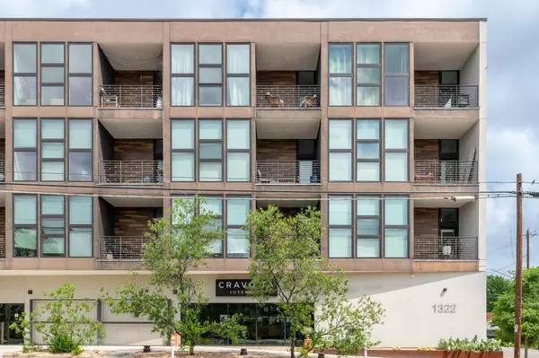 Austin, TX 78702,1322 E 12th ST #305