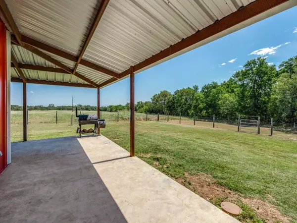 Paige, TX 78659,1745 County Road 103 RD