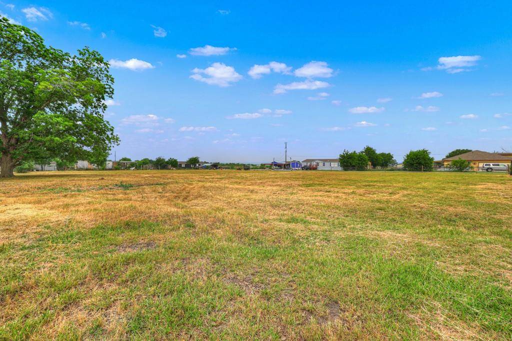 2100 Mathias LN, Kyle, TX 78640