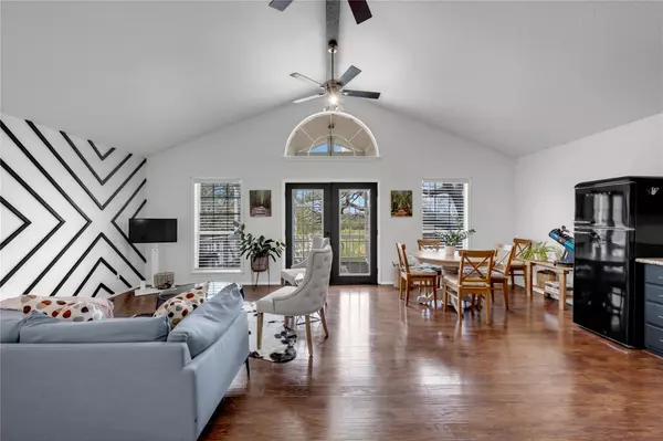 Kingsland, TX 78639,5898 River Oaks DR