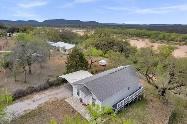 Kingsland, TX 78639,5898 River Oaks DR