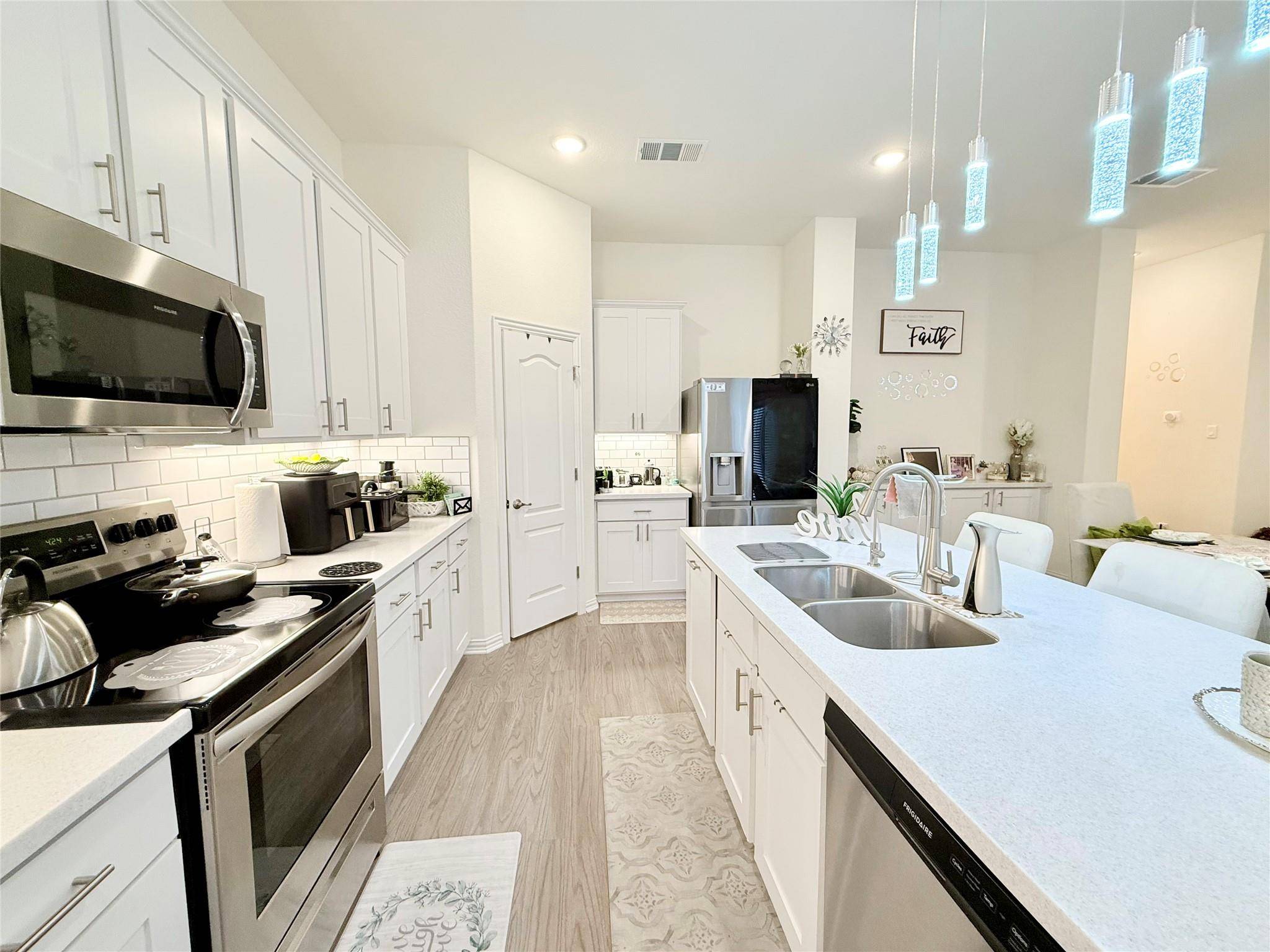 Georgetown, TX 78628,1336 Morning View RD