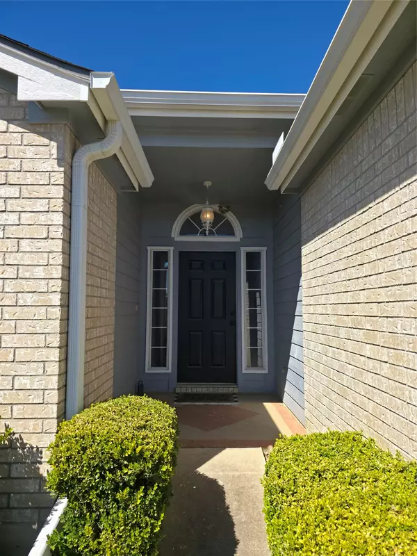 Georgetown, TX 78626,102 Meadowlark CIR