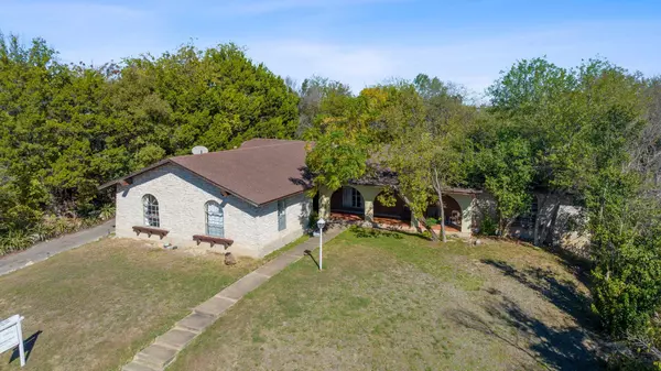 Austin, TX 78741,1910 Woodland Ave