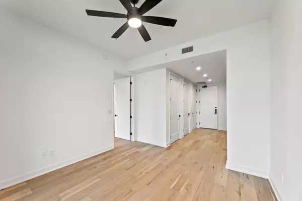 Austin, TX 78701,84 East Ave #2108
