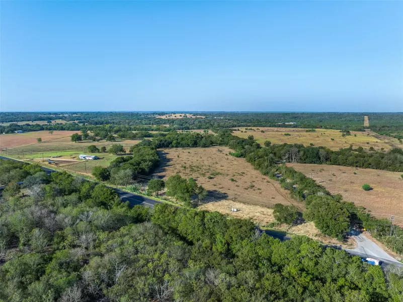 5555 S US Highway 183, Lockhart, TX 78644