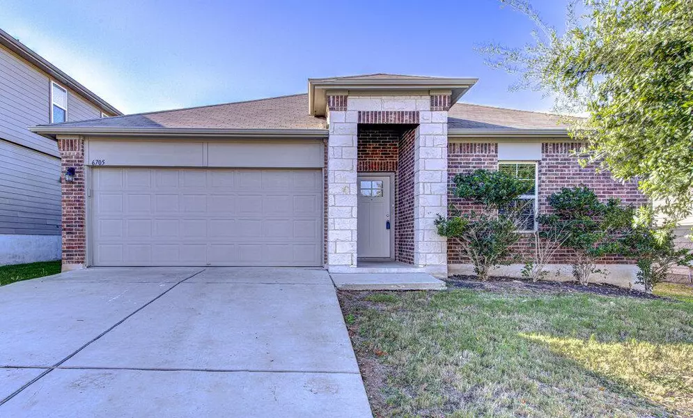 6705 Loretta White LN, Austin, TX 78744