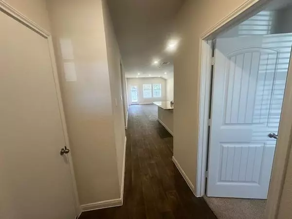 Lockhart, TX 78644,400 St Thomas ST