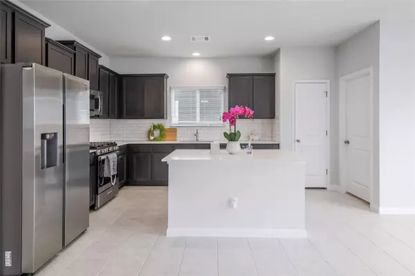 Hutto, TX 78634,112 Eagle Lake DR