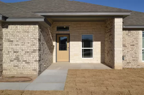 Kempner, TX 76539,502 County Road 3152