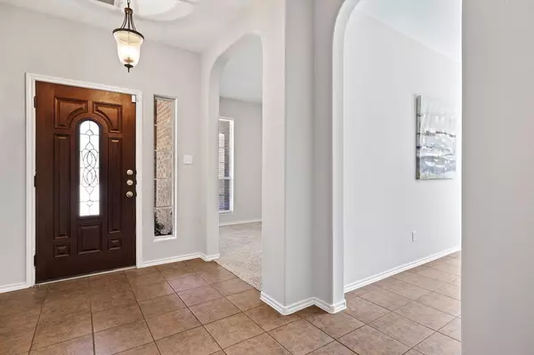 Round Rock, TX 78681,3721 Pine Needle CIR