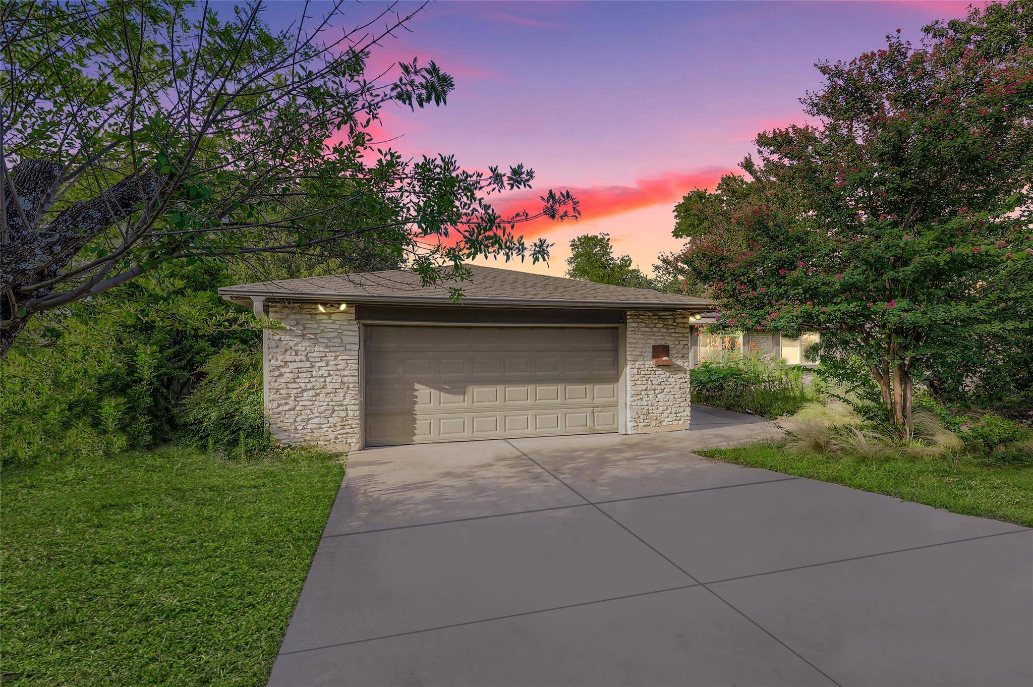 1002 Wisteria CIR, Austin, TX 78753